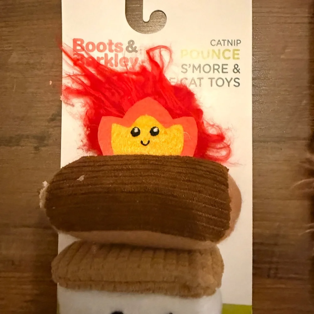 Cat Toy Variety Bundle – 4 Pack Boots & Barkley + Meow Plush Catnip Toys NW